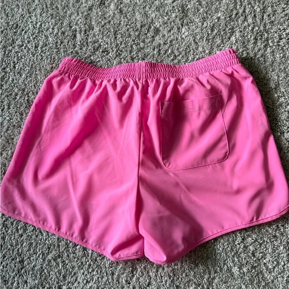 NWOT Lilly Pulitzer Hot Pink Athletic Shorts - Picture 4 of 6